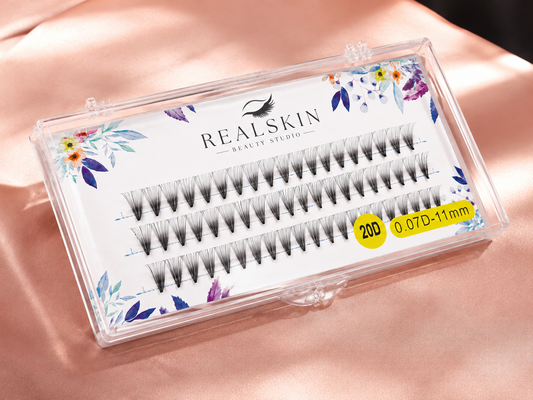Pointed eyelashes